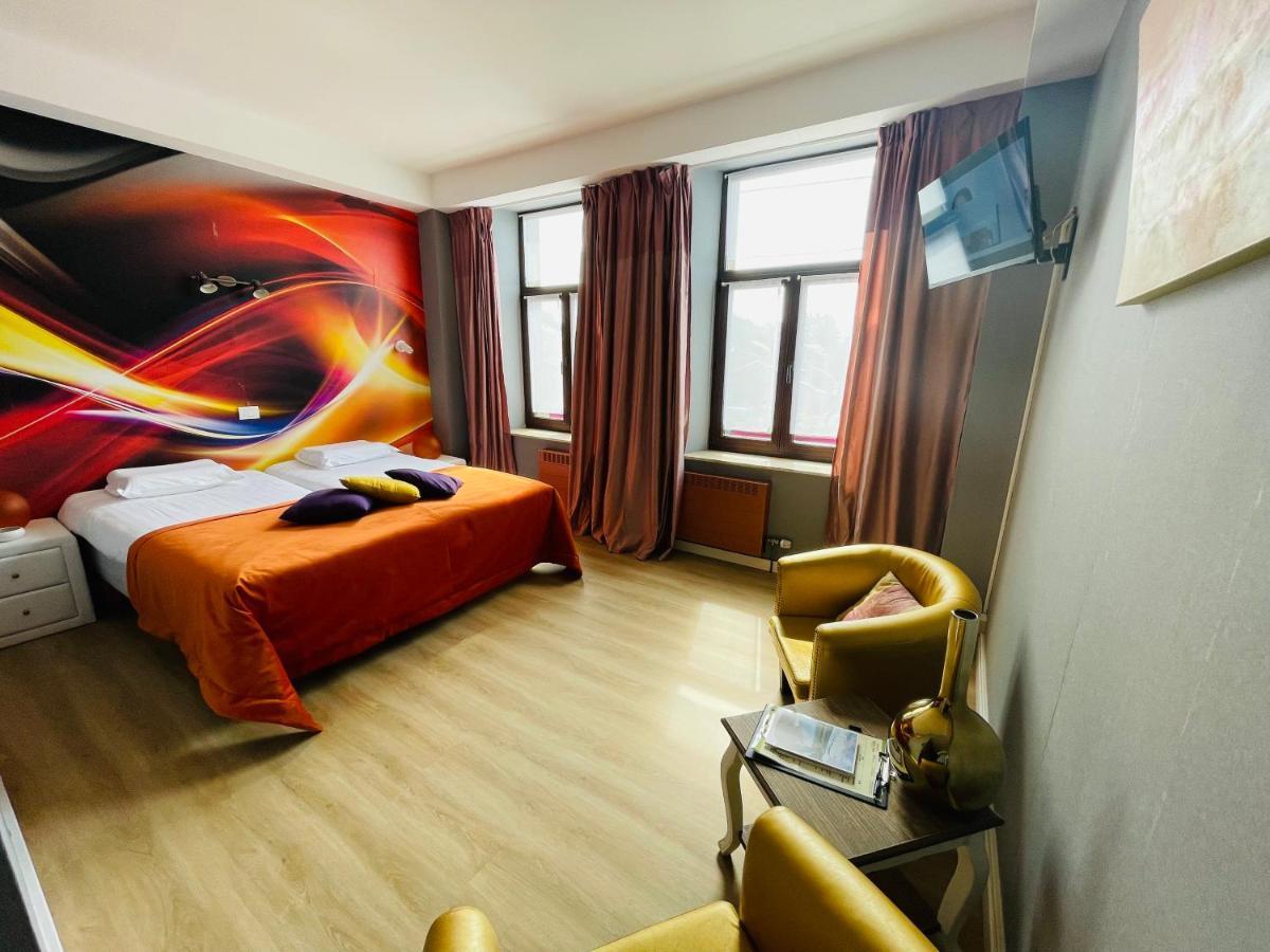 Hostellerie Sainte-Cecile ภายนอก รูปภาพ